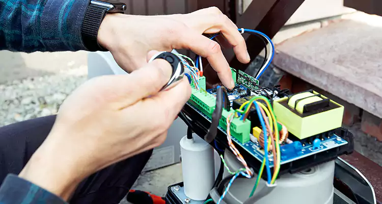 Automatic Driveway Gate Repair in Northdale, FL