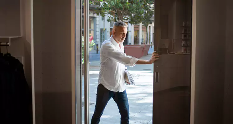 Reliable Pella Patio Door Repair Services for Opening Issues in Northdale, FL