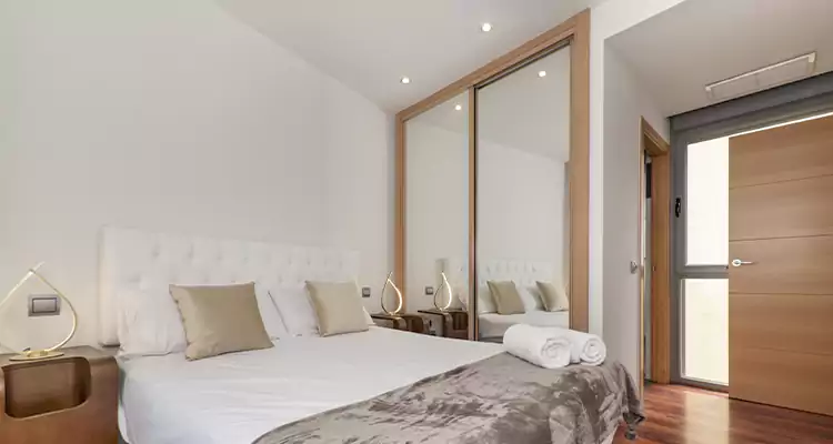 Sliding Wardrobe Door Mirror Replacement in Northdale, FL